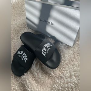 Brand New Black Balenciaga Slides